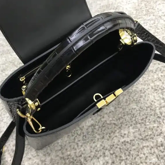 CAPUCINES VUITTON LOUIS PM 0412